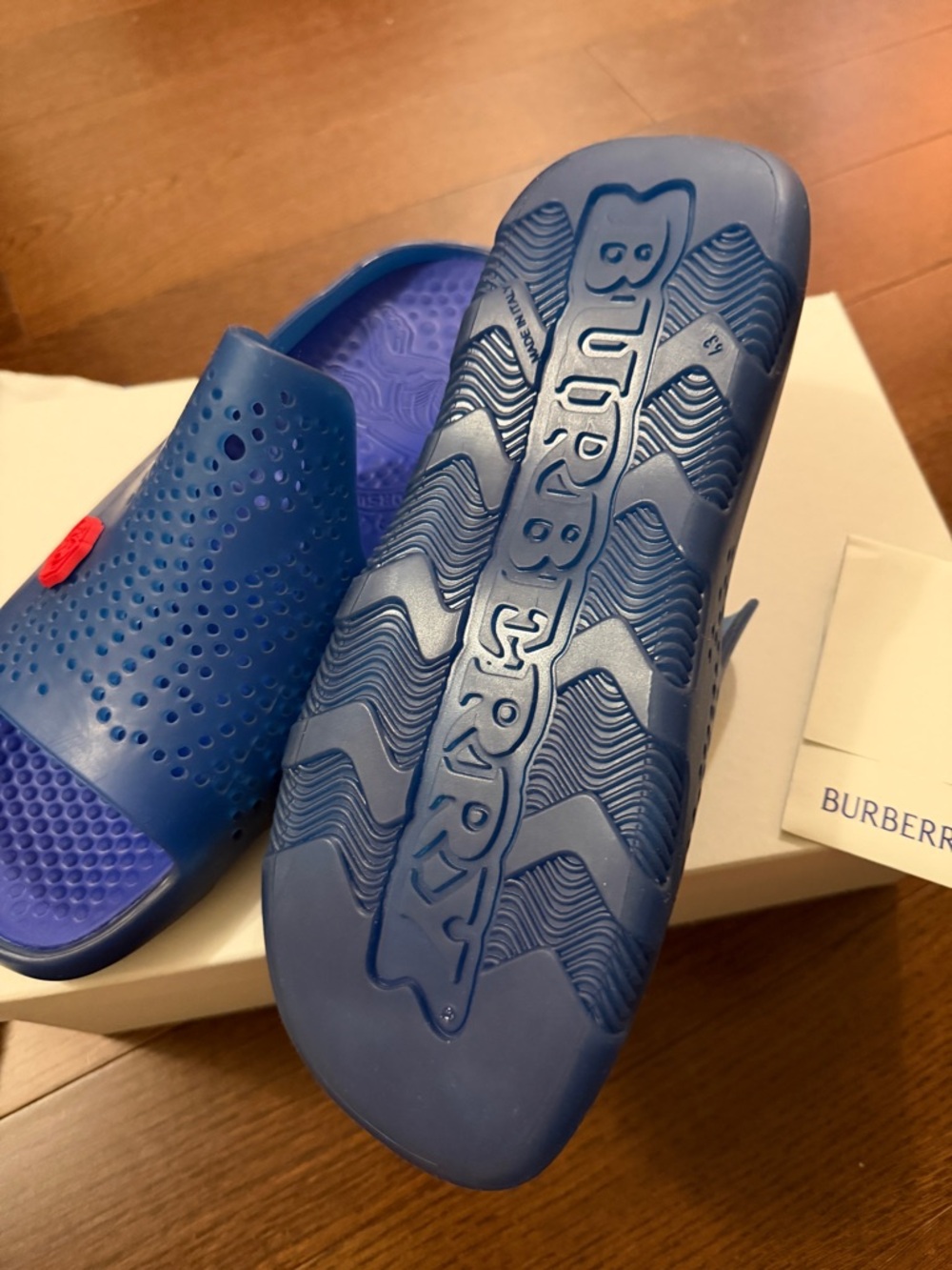 Burberry Mens Stingray Perforated Rubber Slides in Midnight Blue - Picture 8 of 10